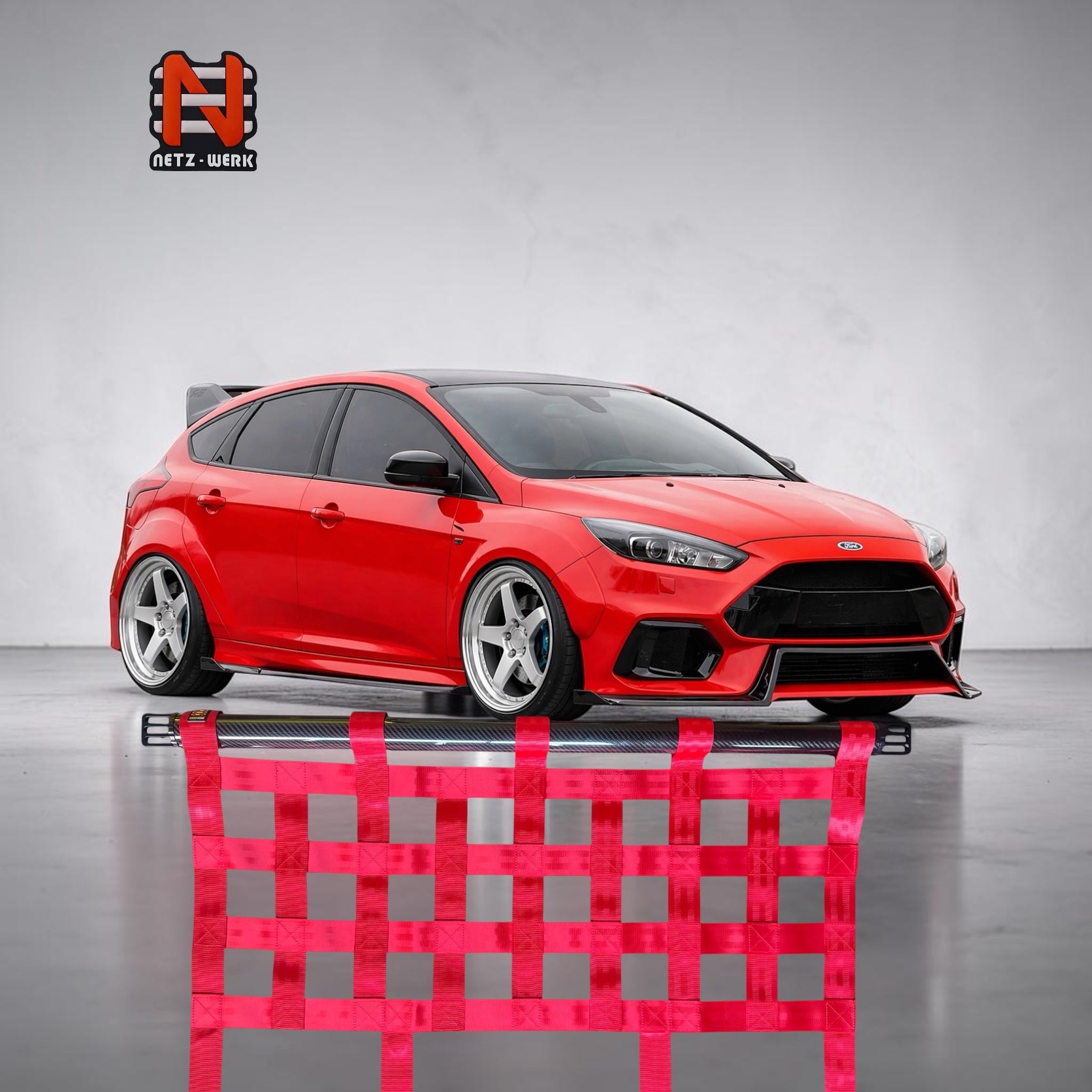 Clubsportnetz mit Carbonstrebe für Ford Focus RS MK3